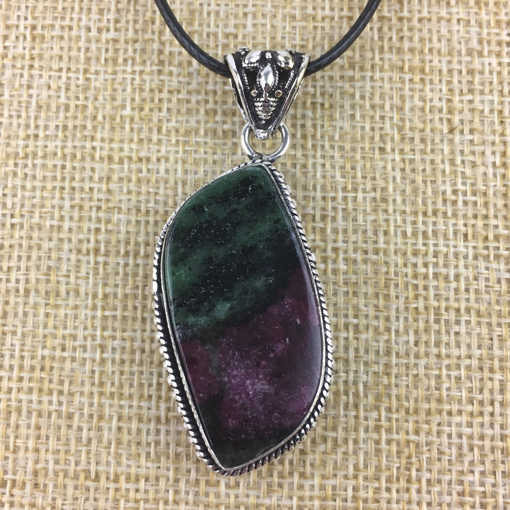 New Ruby in Zoisite Crystal Stone Silver Pendant Necklace